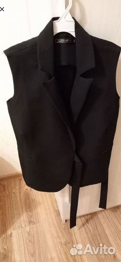 Жилетка женская