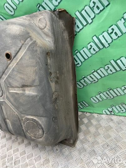 Корыто запаски Mercedes-Benz W124 M111 2.2 1992