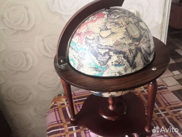 Бар-мини Глобус