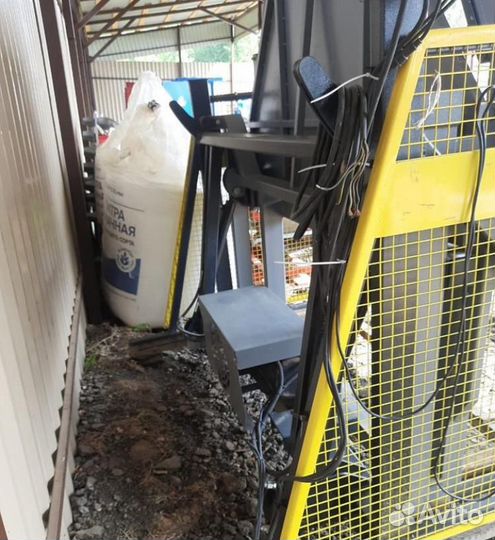 Опрокидыватель контейнеров domasz WS1600/1000