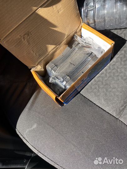 Тормозные колодки Kia rio 3 передние новые