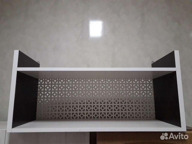 Полка книжная настенная