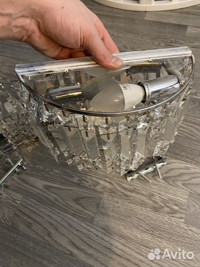 Люстры и светильники