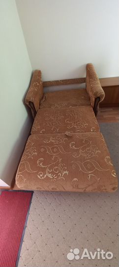 Продам 2 кресла-кровати б/у