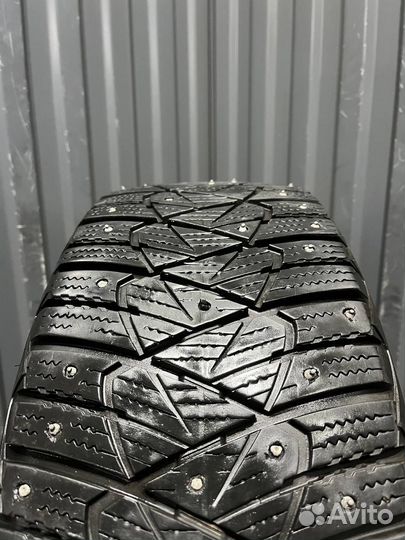 Goodyear Ultragrip 600 205/55 R16 94T