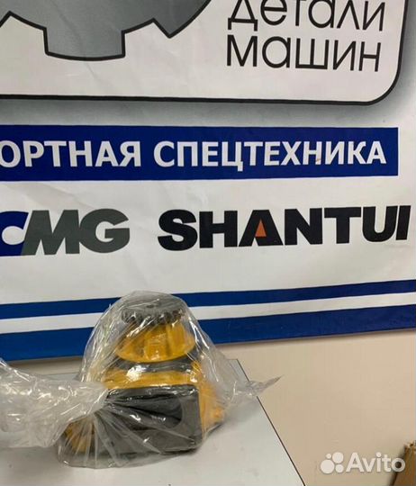 Помпа Komatsu PC-400. D-65E