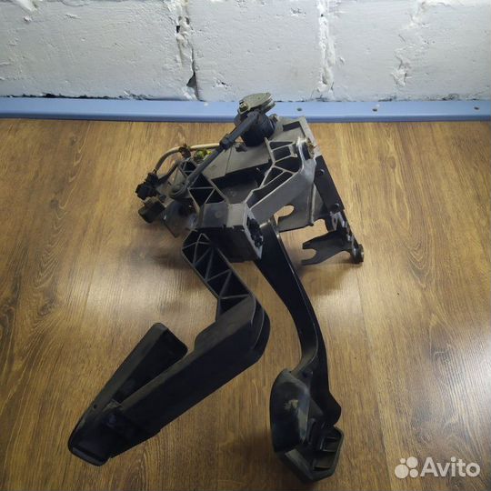 Блок педалей Volkswagen Passat B5 универсал 1 1999