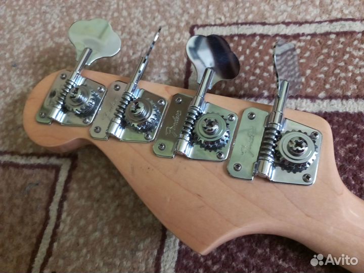 Fender Jazz Bass avri 75