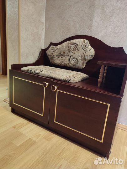 Тумбочка для обуви