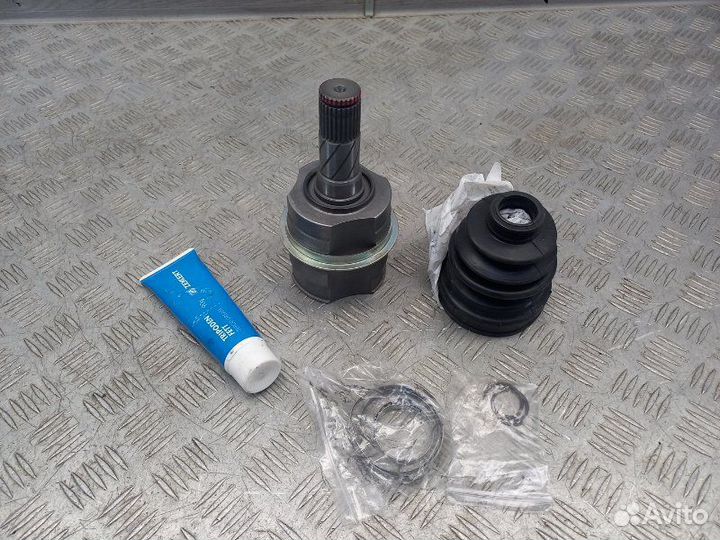 Шрус внутренний передний левый Mitsubishi L200 KB