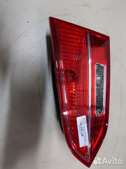 Фонарь крышки багажника правый Hyundai Santa Fe