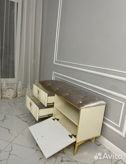 Письменный стол