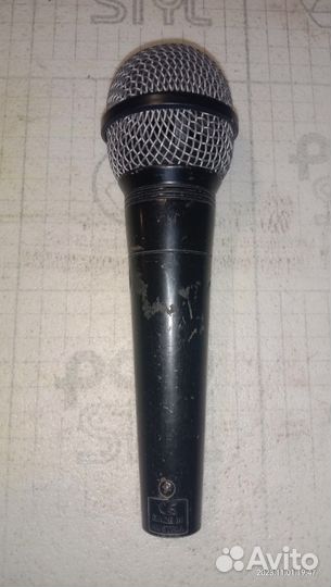 Микрофон динамический AKG D65S