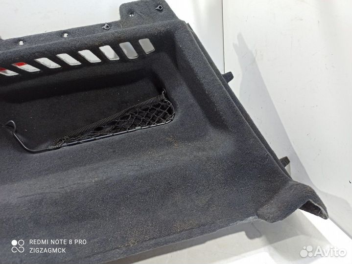 Обшивка багажника(левая) (Audi Q8)