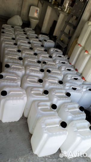 Канистра пластиковая 20 литров