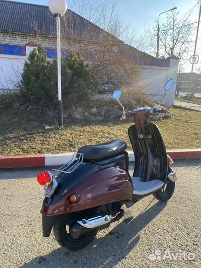 Suzuki Verde retro