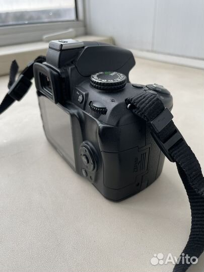 Зеркальный фотоаппарат nikon d3000 body