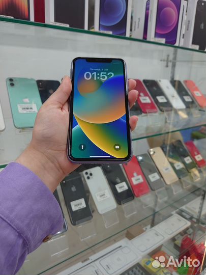 iPhone 11, 64 ГБ