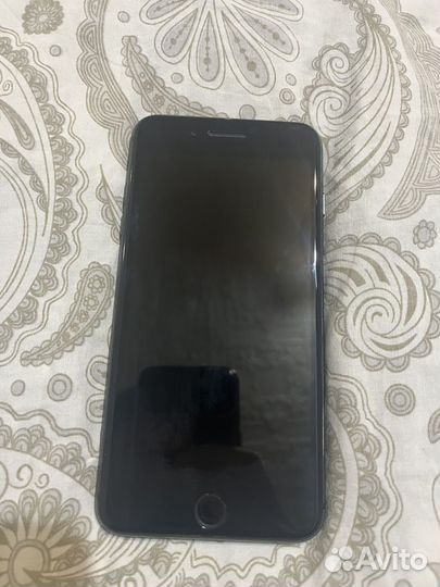iPhone 8 Plus, 64 ГБ