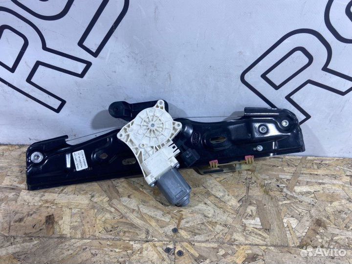 Стеклоподъемник задний левый Land Rover Discovery