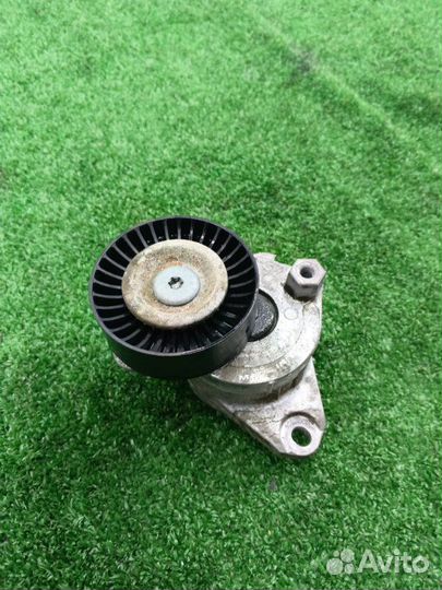 Ролик натяжной грм Mercedes-Benz M-Class W164 M156