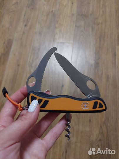 Перочинный нож victorinox hunter xs