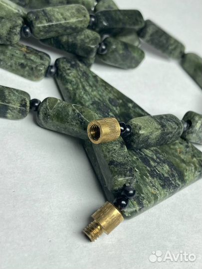 Винтажные бусы с подвеской.
