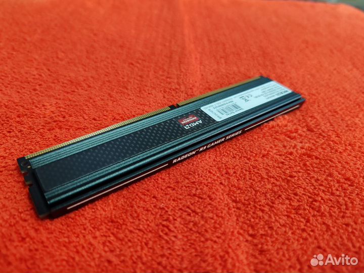 Оперативная память 16Gb DDR4 Radeon R9