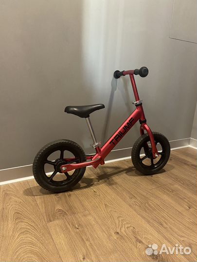 Супер легкий беговел Triumf