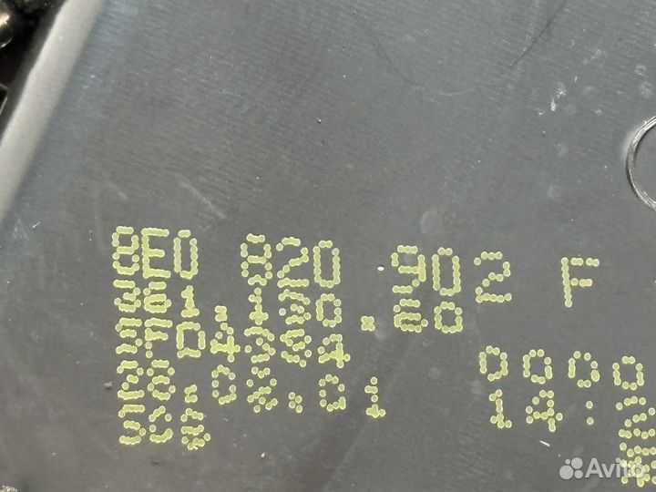 Дефлектор салона воздушный правый Ауди А4 Б6