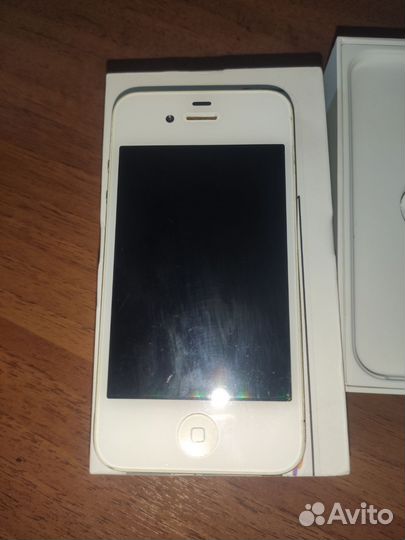 iPhone 4S, 16 ГБ