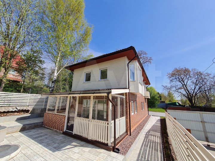 Дом 140 м² на участке 7 сот.