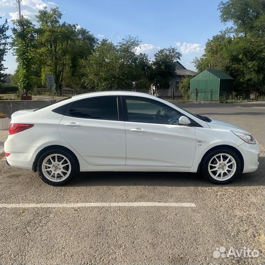Hyundai Solaris 1.6 AT, 2014, 154 000 км