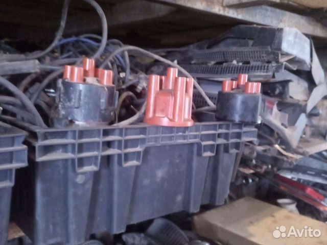 Крышка распределителя зажигания Volkswagen Passat