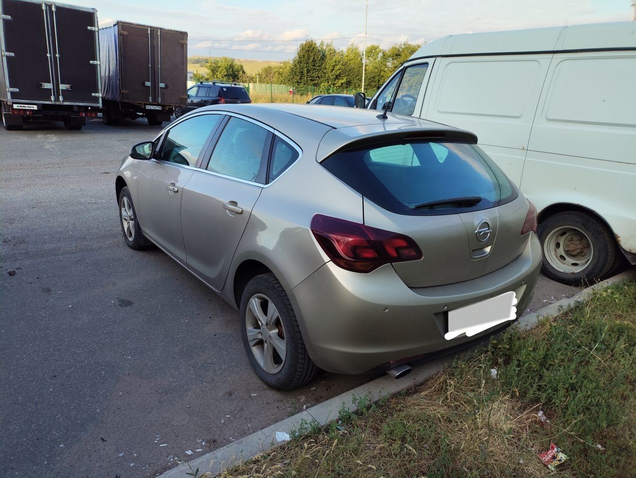 Opel Astra: фото владельца