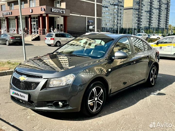 Chevrolet Cruze 1.8 AT, 2011, 143 000 км