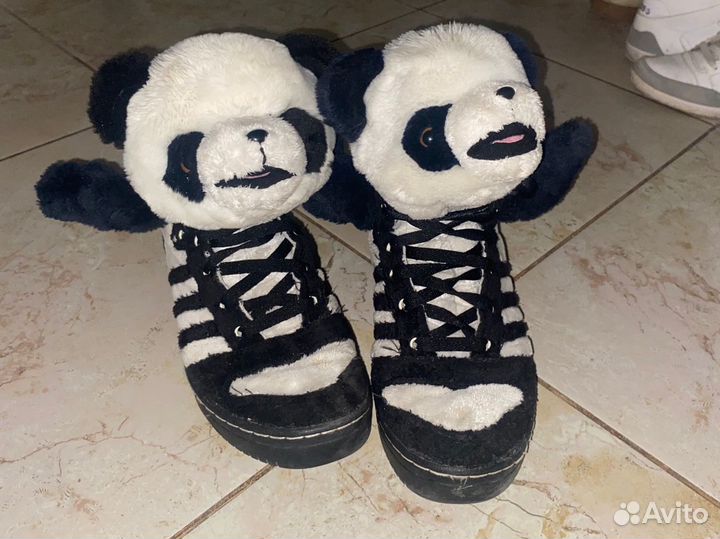 Adidas jeremy scott panda