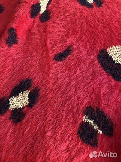 Свитер с фантазийным принтом