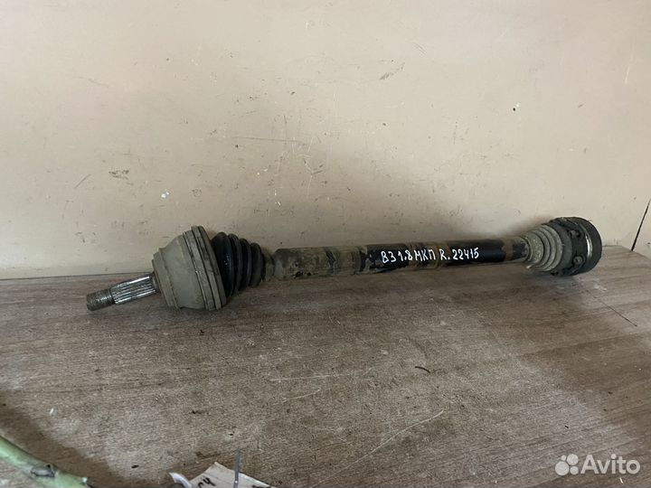 Привод правый Volkswagen Passat B3/B4