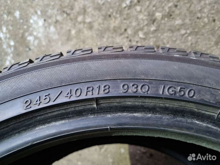 Yokohama Ice Guard IG50 245/40 R18 93Q