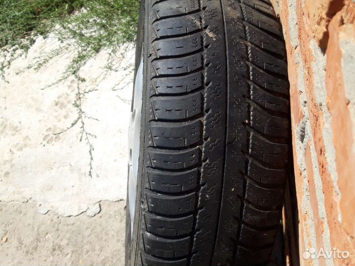 Goodyear Vector 5 185/70 R14