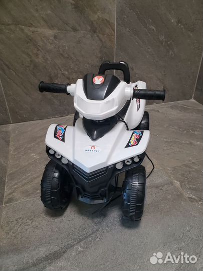 Машина-каталка/ каталка-толокар квадроцикл