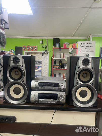 Музыкальный центр