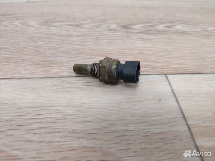 Датчик температуры на эбу Lanos