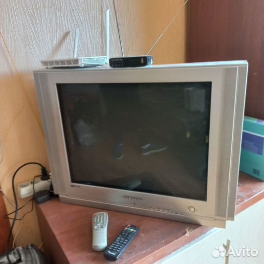 Продам телевизор