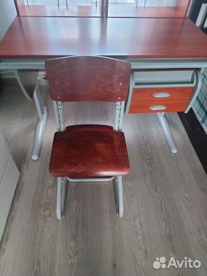 Растущая парта и стул дэми