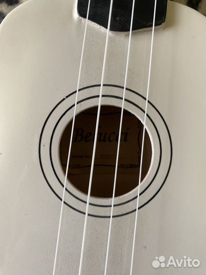 Укулеле belucci