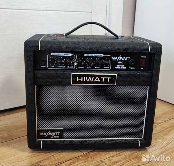 Гитарный комбоусилитель Hiwatt G20