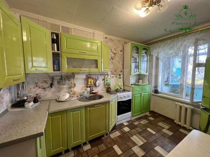 2-к. квартира, 50 м², 2/3 эт.