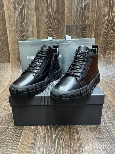 NEW boss viktor S MEX: Ботинки из кожи и меха